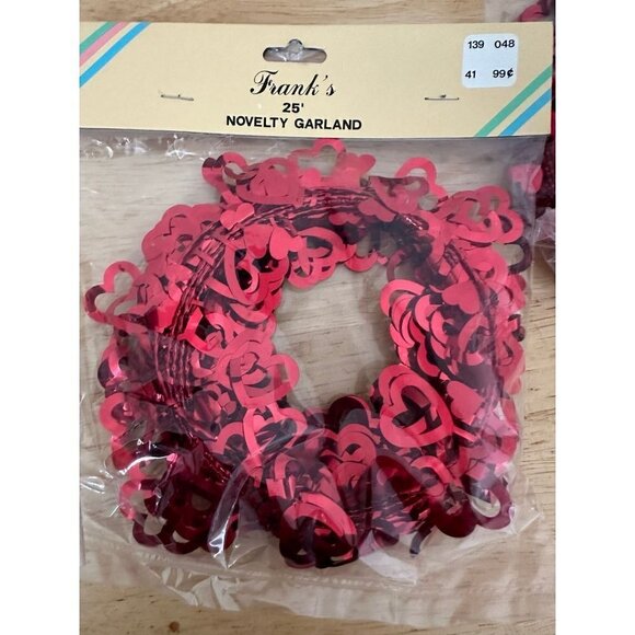 Frank’s 25” Valentines Garlands - Picture 2 of 5